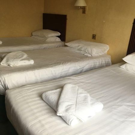 Cedar Tree Hotel Rugeley Esterno foto
