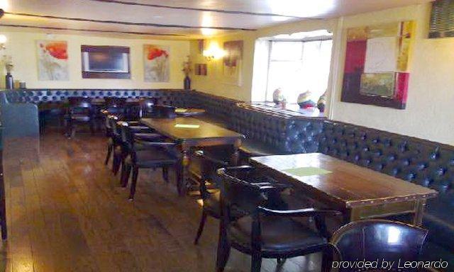 Cedar Tree Hotel Rugeley Esterno foto