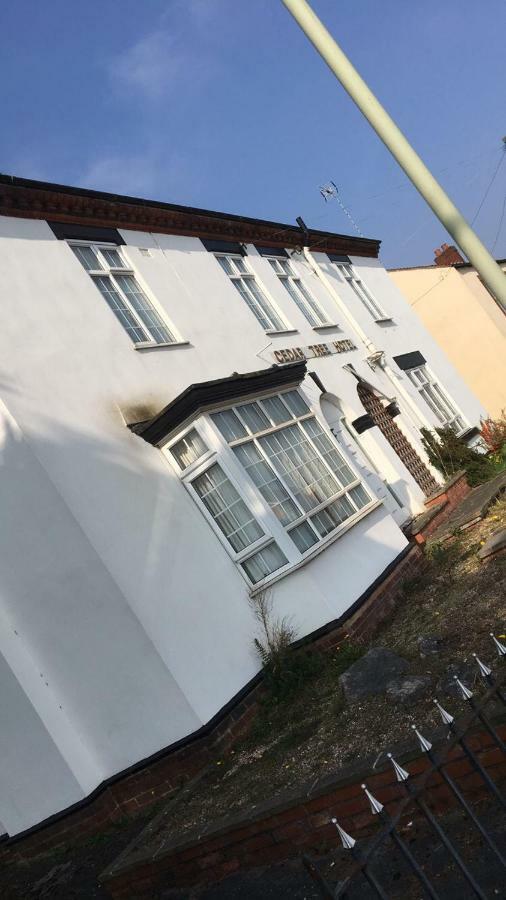 Cedar Tree Hotel Rugeley Esterno foto
